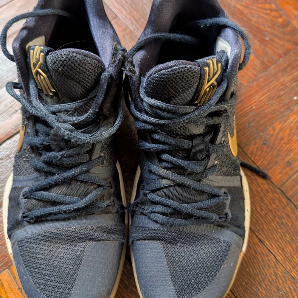 Kyries 3 Obsidian